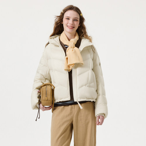 坦博尔25年秋冬季新款好看羽绒服女短款保暖连帽时尚廓形泡芙外套 - 图3