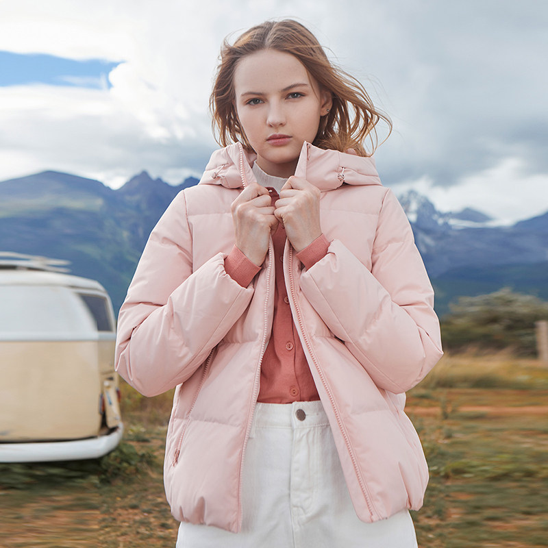 坦博尔2021年新款短款连帽羽绒服 坦博尔羽绒服