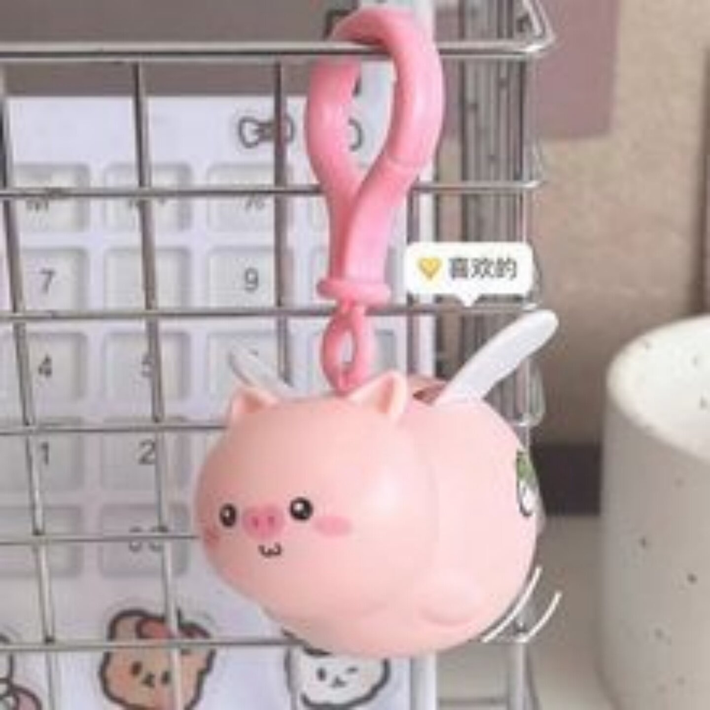 拉线飞天水豚钥匙扣挂件幼儿园六一儿童节礼物奖励学生玩具小礼品