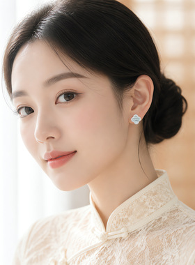 新中式925银针四叶草天然翡翠耳钉女精致幸运小花旗袍国风耳环