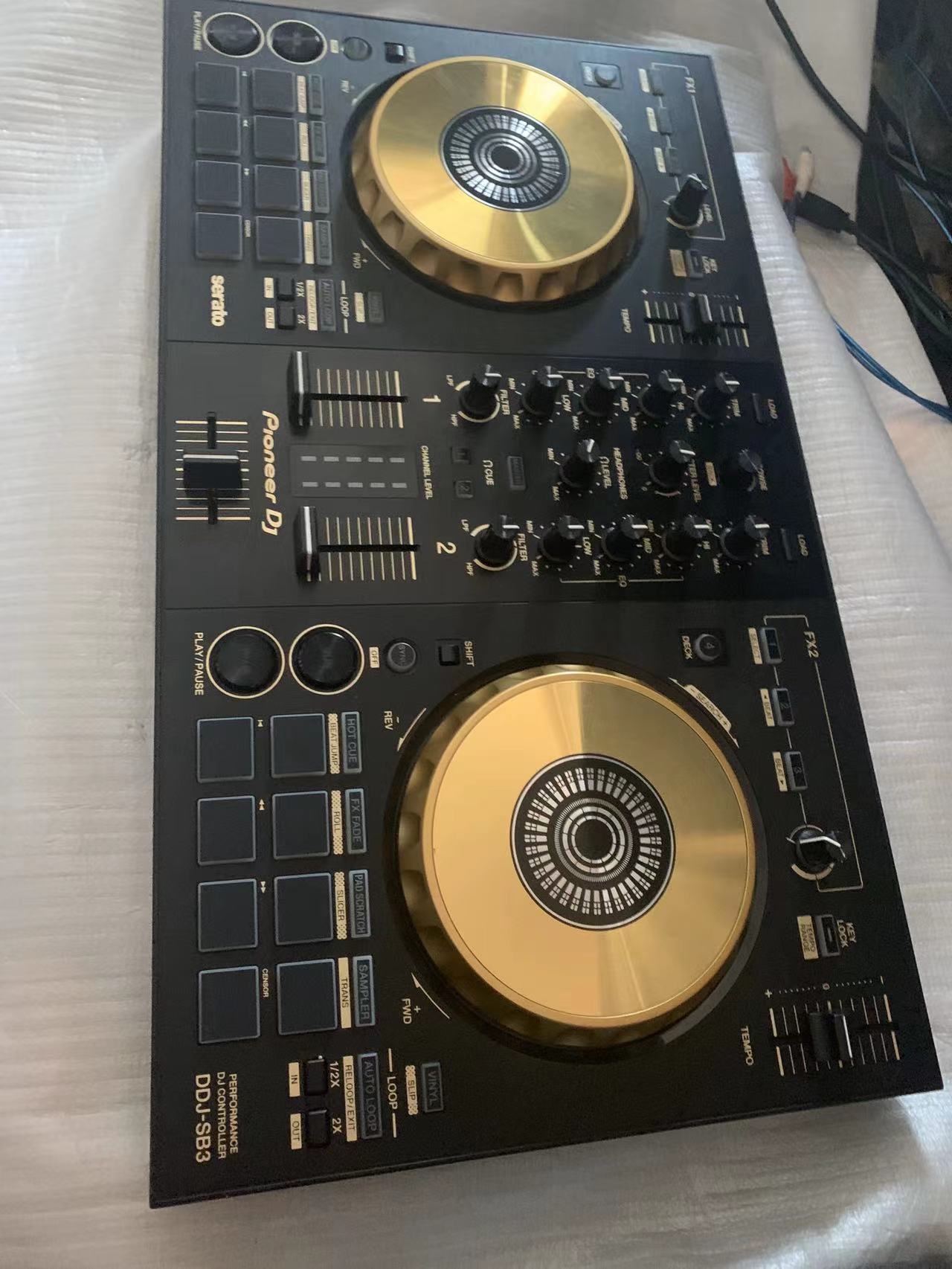 先锋DDJ-SB SB2 SB3打碟机ddjsb3控制器金色限量版serato dj lite - 图3