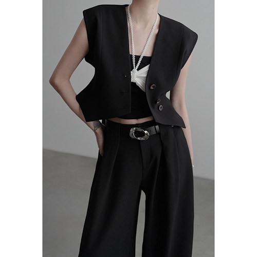 无以幻象 x 陈太太CHENTAITAI 阔肩马甲 - 图0