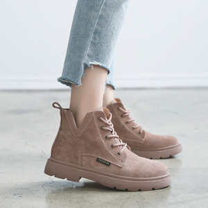 系带真皮复古马丁靴