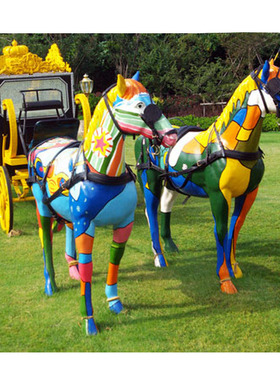 商业街马拉车户外玻璃钢仿铜