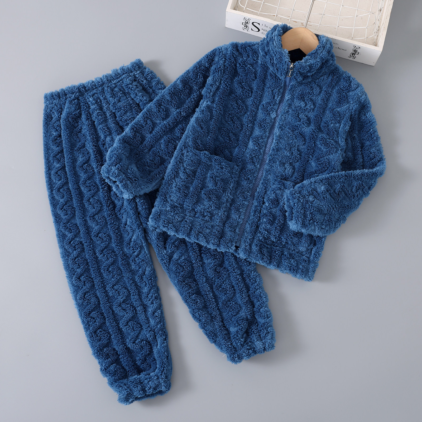 秋冬季儿童珊瑚绒睡衣男童加厚冬款法兰绒男孩家居服女童宝宝套装,淘宝优惠券,粉丝福利购,淘宝优惠卷