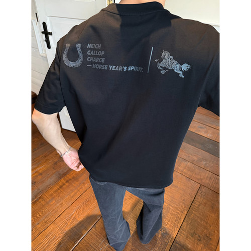 SANBAI叁佰【驰骋】美式新款马年印花短袖男士索罗娜高级T恤240g - 图2