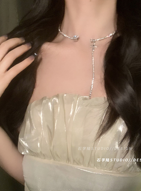 超闪锆石水钻十字架流苏吊坠项圈