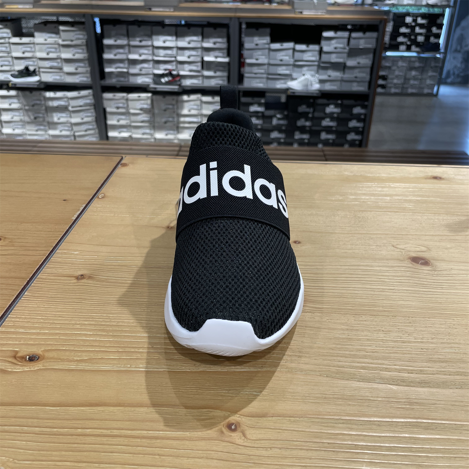 Adidas/阿迪达斯男低帮轻便耐磨一脚蹬透气运动休闲跑步鞋H04343 - 图1