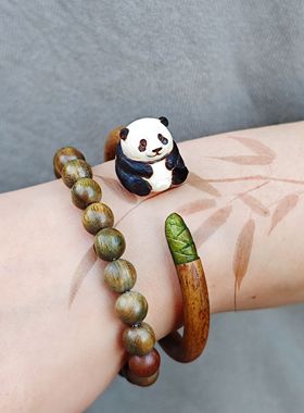 大熊猫花花萌兰福宝七仔全身木雕纯天然西藏野生鸡血藤手镯生日