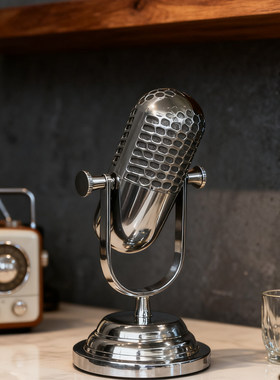 复古工业风金属麦克风桌面摆件