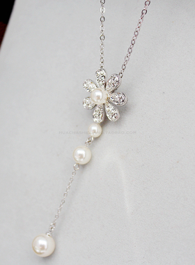 日系水钻花朵配饰项链新品
