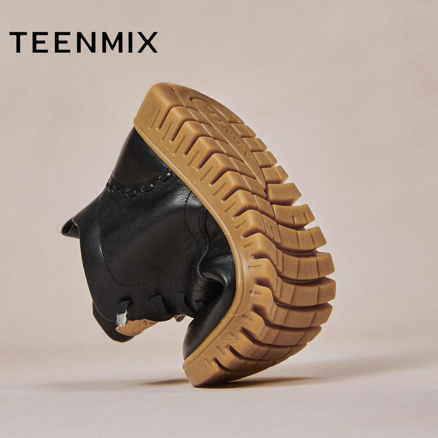 天美意厚底高帮休闲鞋马丁靴女加绒休闲皮短靴2025冬新款CMA43DD5,淘宝优惠券,粉丝福利购,淘宝优惠卷