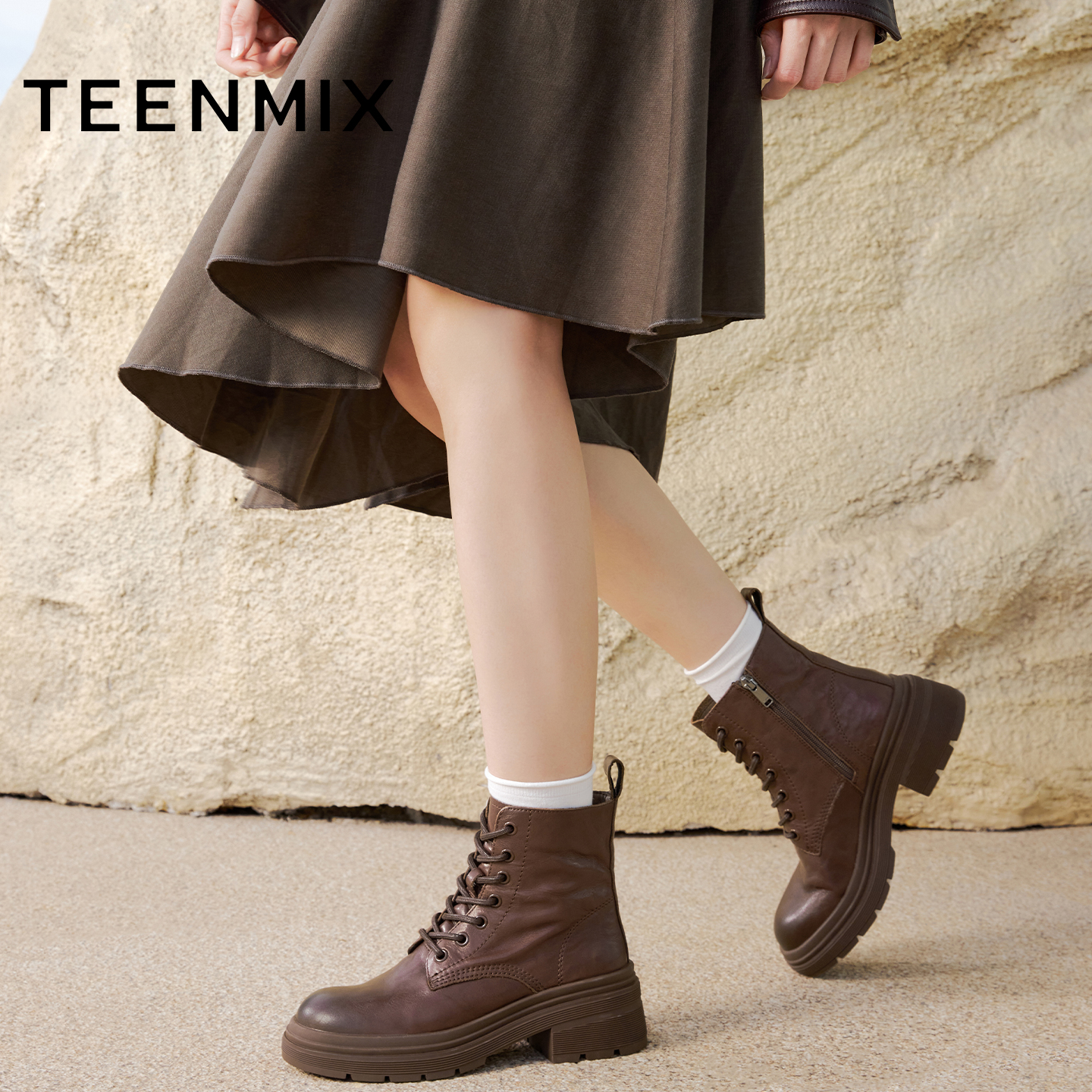 天美意复古英伦风厚底加绒马丁靴女鞋子冬新款休闲短靴皮靴时装靴