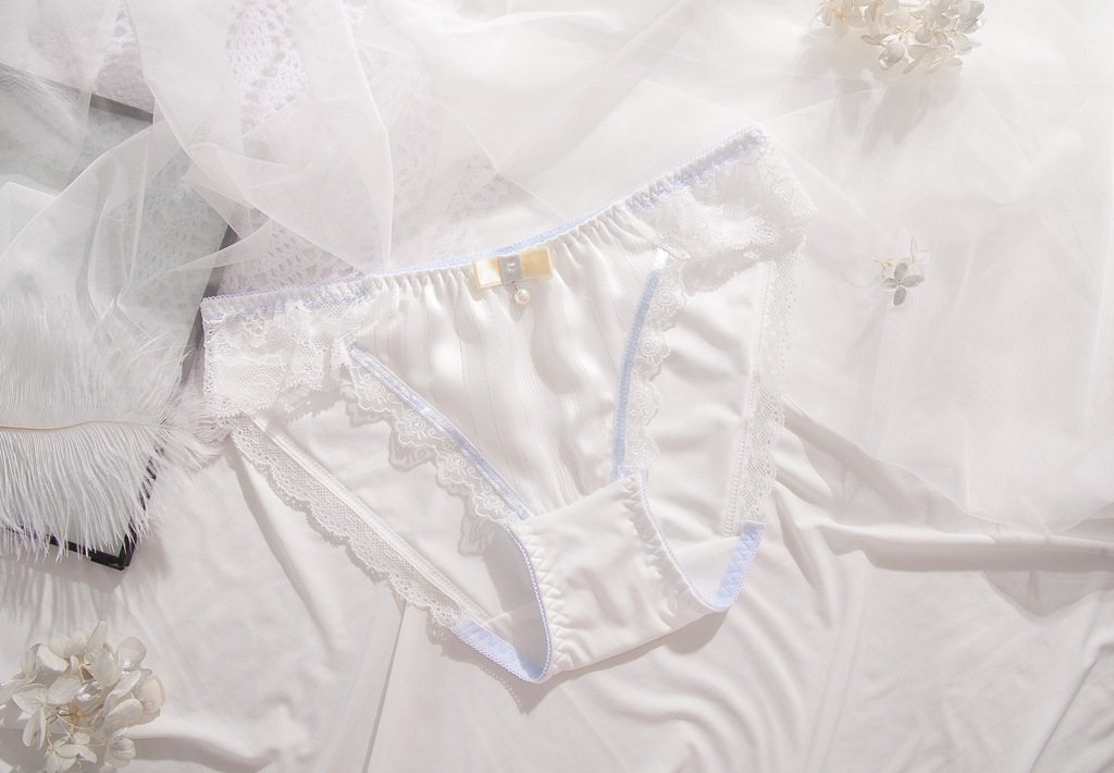 2024新款糖果色雪纺拼接牛奶丝钉珠蝴蝶结甜美蕾丝包臀少女内裤,淘宝优惠券,粉丝福利购,淘宝优惠卷