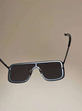 巨显脸小无边框设计方款太阳眼镜