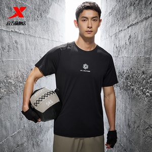 特步T恤男2023夏季轻薄跑步上衣