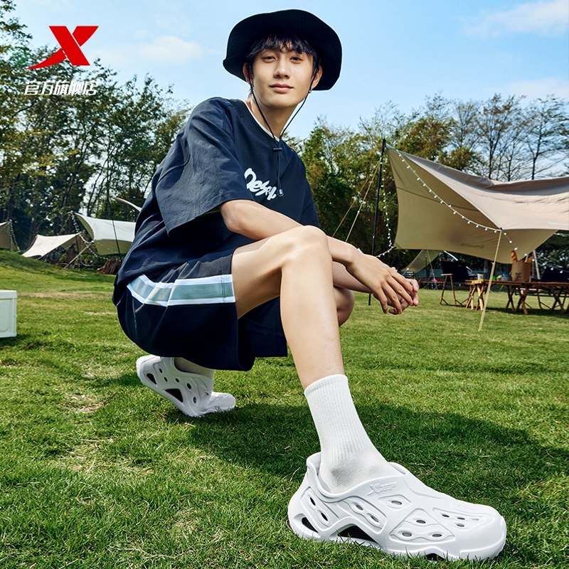  特步运动沙滩鞋/凉鞋