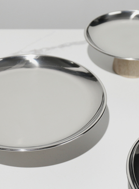 现代样板间收纳金属托盘