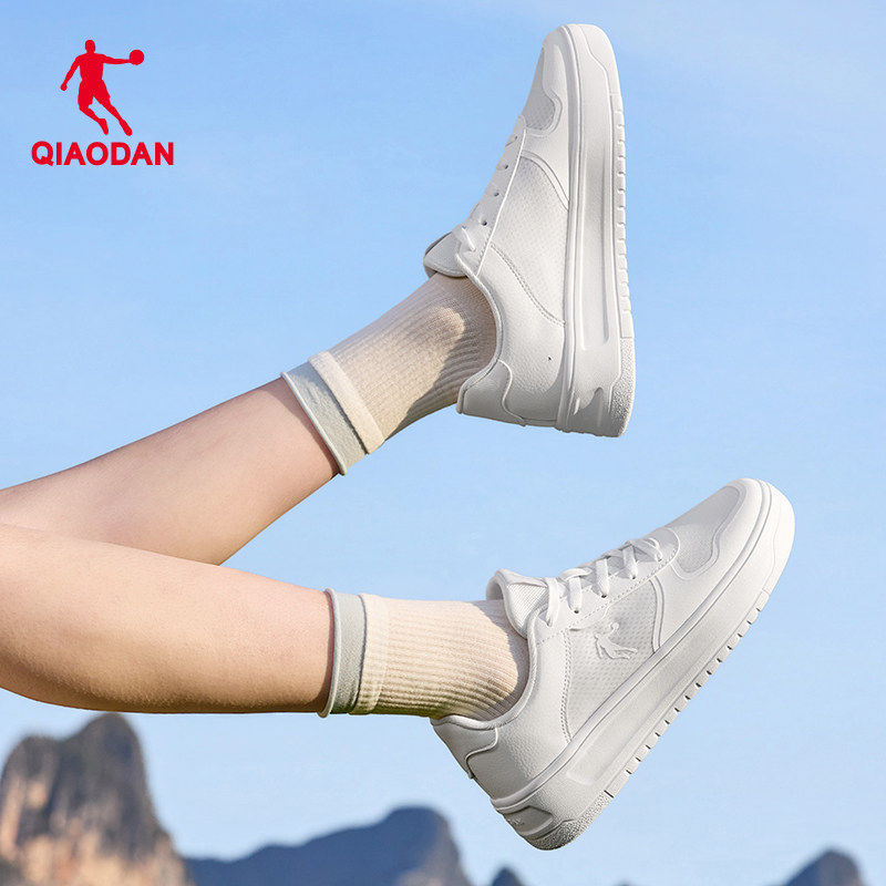 乔丹小白鞋女鞋2024夏季新款低帮网纱面透气运动休闲樱花板鞋女