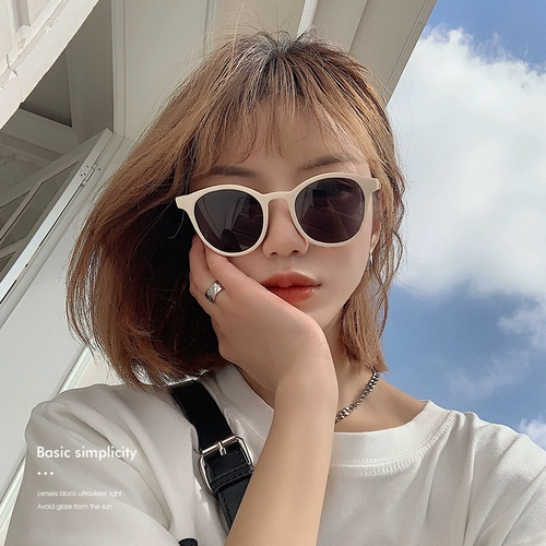 杨同学 Мисс миссис миссис 2024 Новый прилив летний морской солнцезащитный крем из ультрафиолетового крема для модного кошачьего глаз солнцезащитные очки