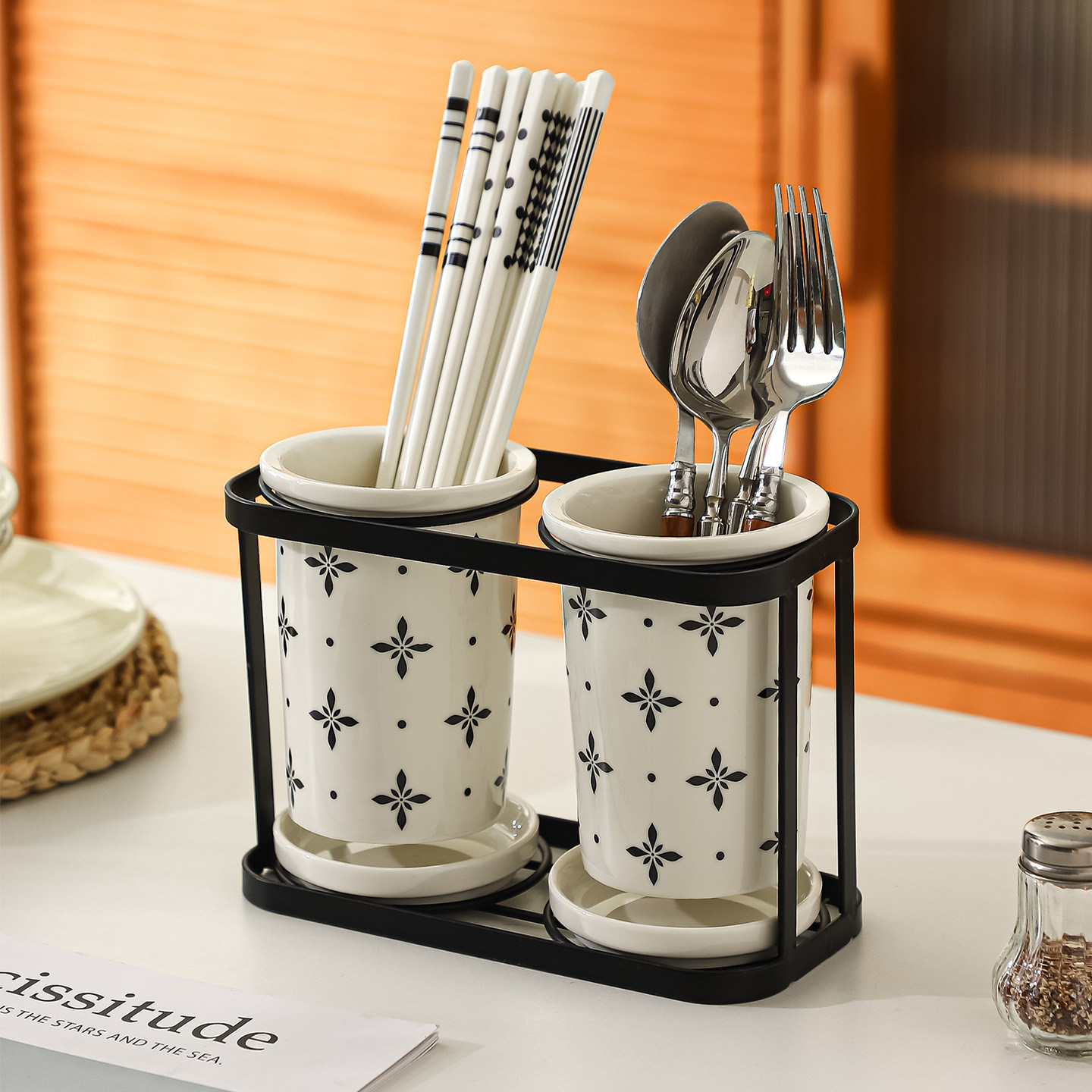 Internet celebrity chopstick cage, beautiful chopstick barrel ceramic household kitchen chopstick barrel special chopsticks knife and fork storage rack