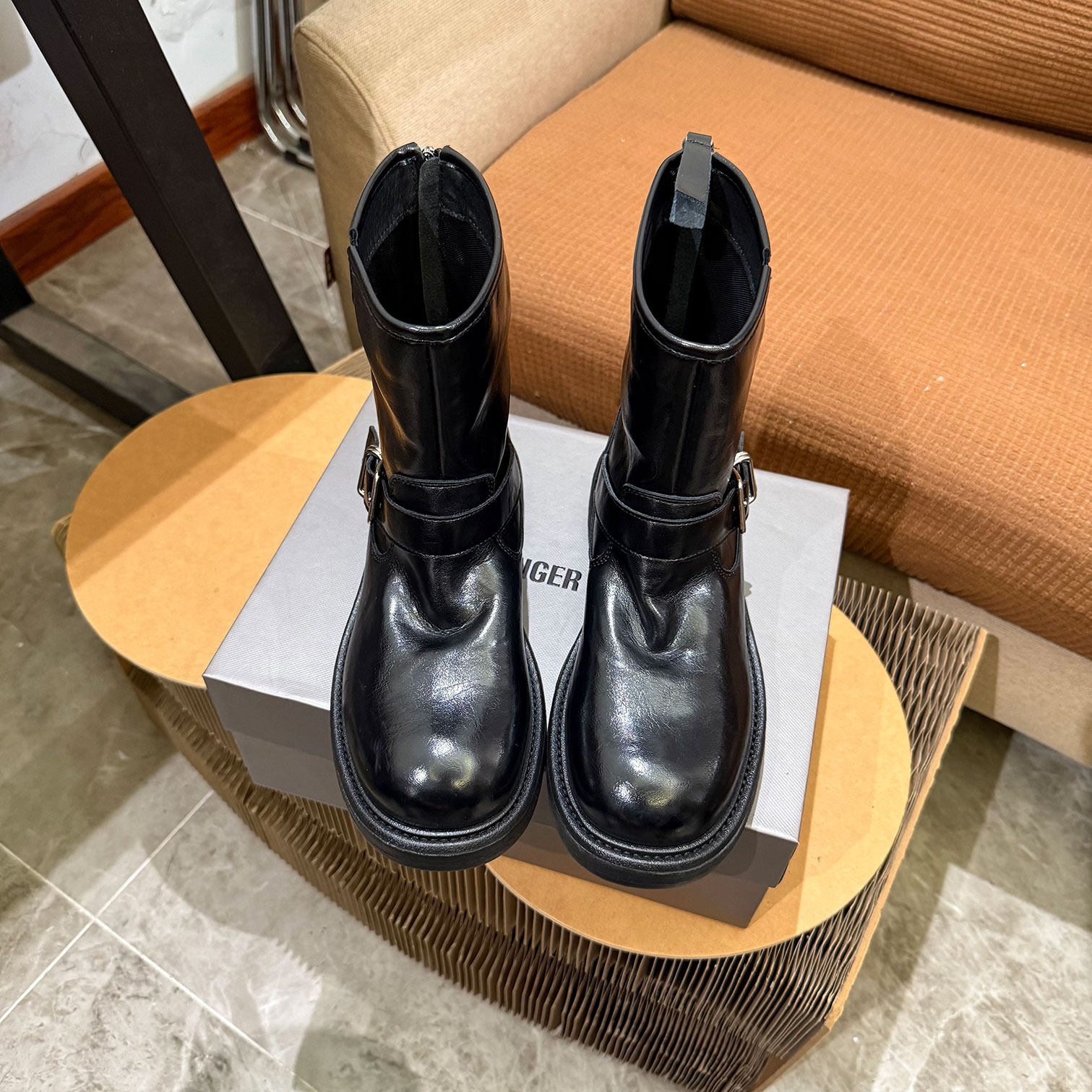 马丁靴女2025秋季新款988-5英伦风真皮拉链短靴巨好看的机车单靴,淘宝优惠券,粉丝福利购,淘宝优惠卷