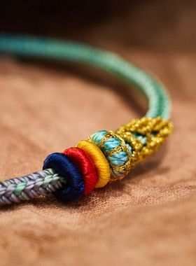 女生手工编织民族风逢考必过礼品