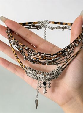 欧美甜酷豹纹皮质十字架项链项圈女小众暗黑choker颈链高级感配饰