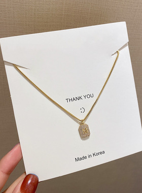 时尚钛钢项链女气质几何满钻M字母吊坠颈链法式轻奢个性项圈链条