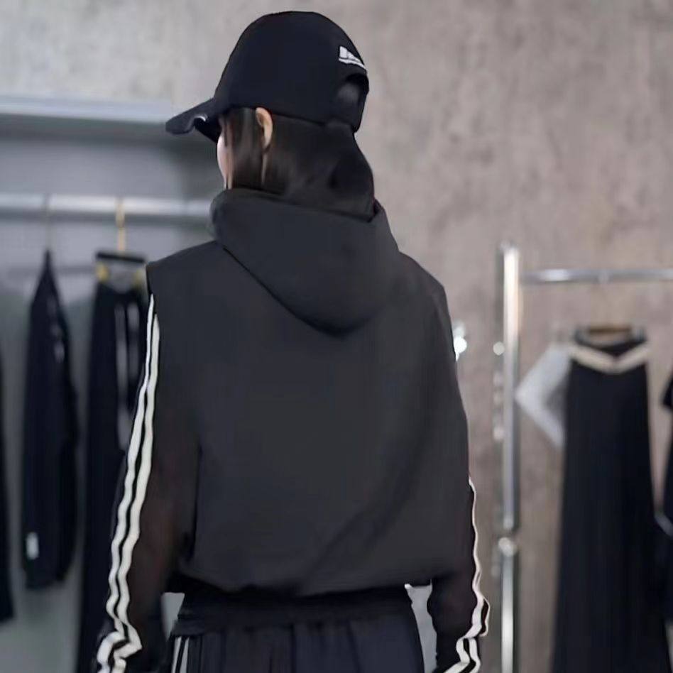 连帽黑色马甲背心女短款2023春夏秋新款坎肩带帽宽松马夹女式,淘宝优惠券,粉丝福利购,淘宝优惠卷