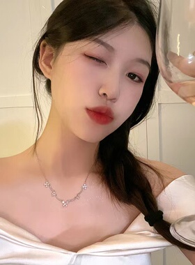 精致高级轻奢小众设计感辣妹蝴蝶结流苏项链女气质百搭锁骨链配饰