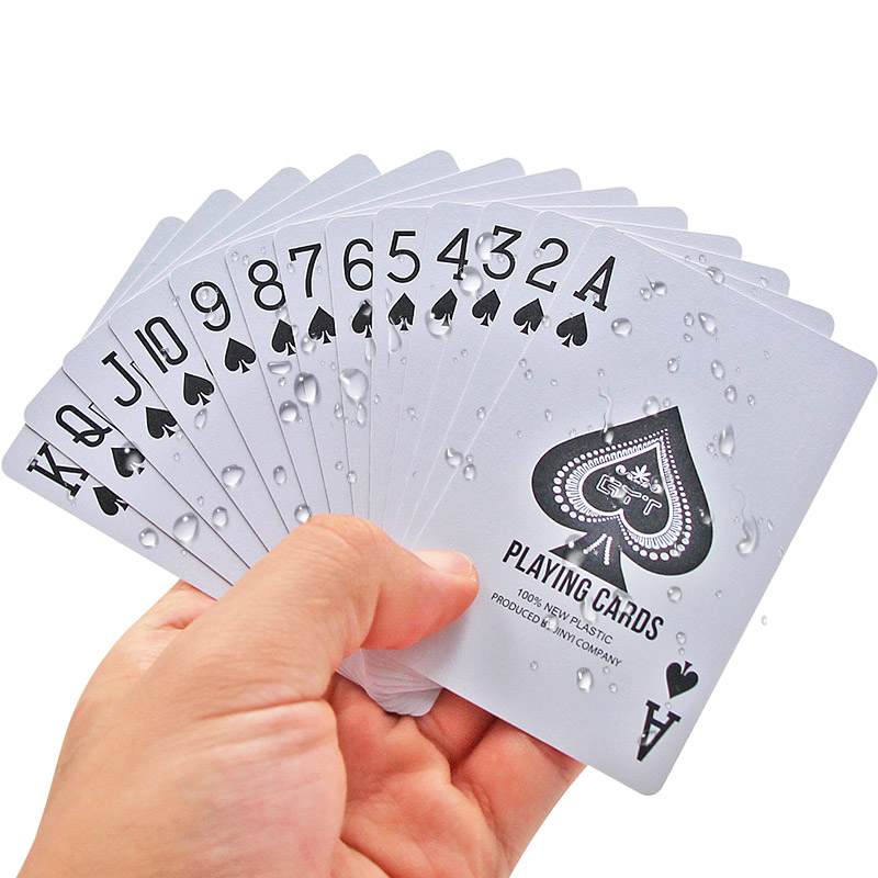 塑料扑克牌防水防折可水洗PVC斗地主磨砂德州加厚卜克掼蛋桥牌 - 图0