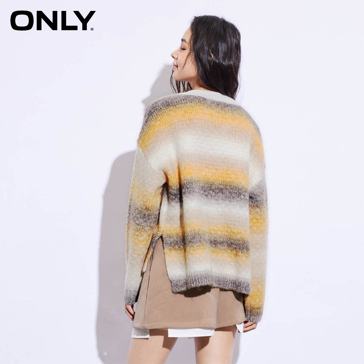 ONLY时尚百搭V领宽松撞色开叉针织衫