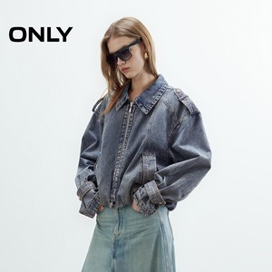 ONLY2025冬季新款个性做旧水洗落肩长袖宽松口袋翻领牛仔外套女