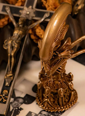 奥格瑞玛异形Alien青铜版摆件礼