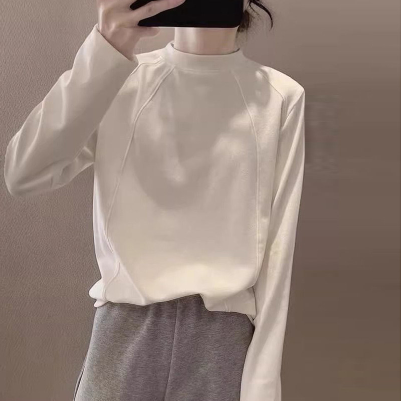 德绒磨毛保暖长袖打底衫女秋冬韩版宽松内搭可外穿半高领T恤上衣