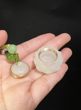 夜光莲花扩香器会发光哦吸光更亮小茶壶随身香佩戴汽车镂空球情侣