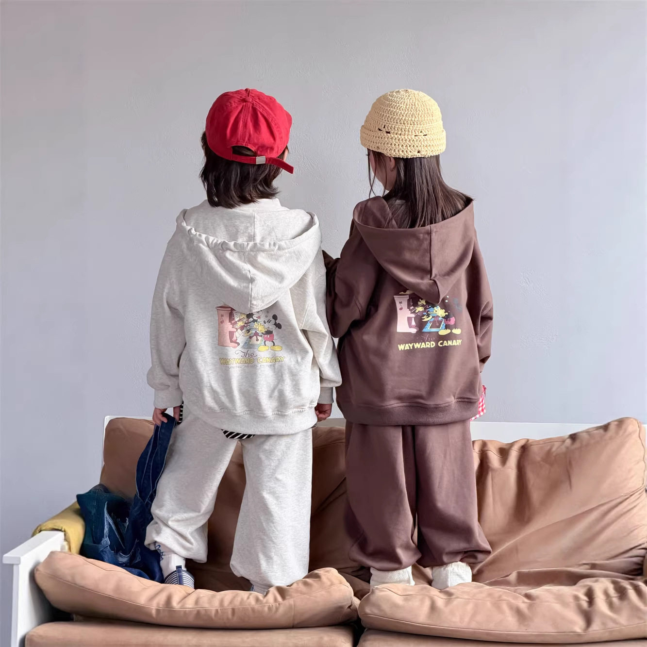 2026春季新款韩版儿童连帽卫衣休闲运动套装男女童卡通印花两件套,淘宝优惠券,粉丝福利购,淘宝优惠卷