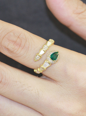 蛇年高档轻奢微镶锆石天然贝母蛇形戒指金银两色开口食指戒女手饰