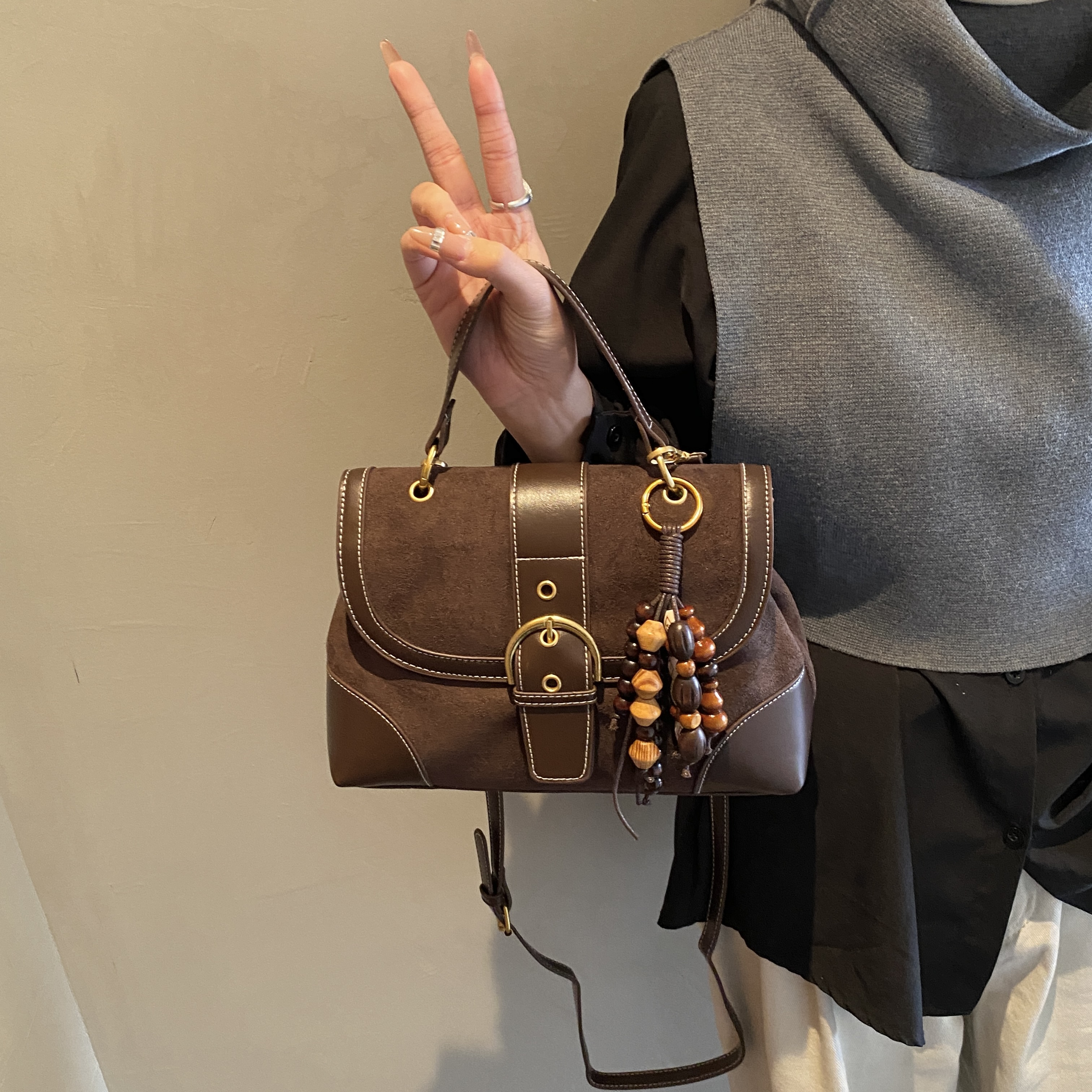 chic磨砂绒手提包包女式2025新款高级感小方包通勤百搭单肩斜挎包 - 图2