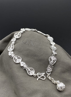 大银家女足银复古琵琶手链