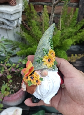 甘道夫矮人摆件花园庭院露台桌面装饰地精创意艾草蚊香网红盆造景