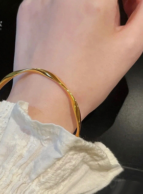 女沙金莫比乌斯环波浪手镯不掉色