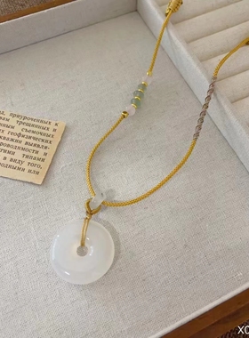 小众高级感毛衣链女简约轻奢天然石吊坠锁骨链百搭通勤项链2025年