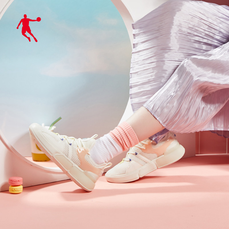 乔丹休闲鞋2021春季新款学生女鞋 乔丹尚炫板鞋/休闲鞋