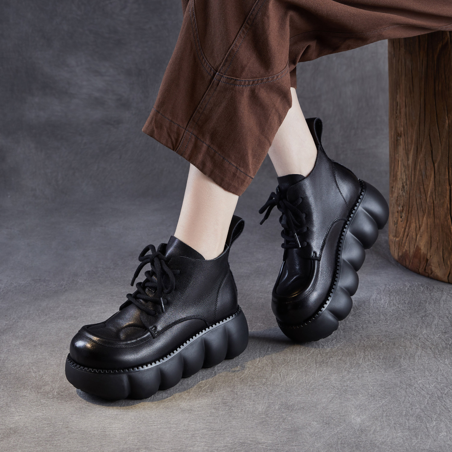 2025秋季新款英伦复古圆头真皮短靴女松糕厚底马丁靴系带高帮皮鞋,淘宝优惠券,粉丝福利购,淘宝优惠卷