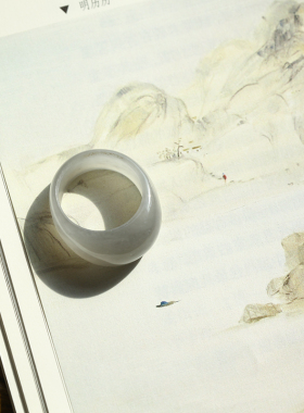 16号戒指 和田玉烟紫馒头款指环 8586