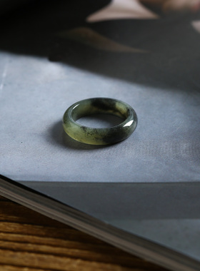 16号戒指 新疆和田玉青花泥鳅背圆弧素圈指环 2869