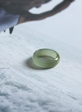 5号戒指 和田玉晴水青白小尺码圆弧素圈指环 尾戒 9116