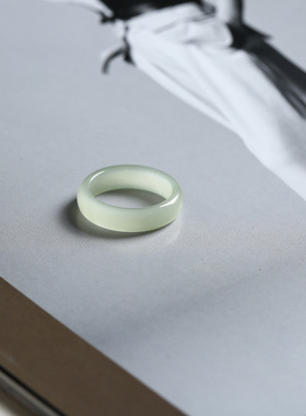 12号戒指 和田玉晴水青白泥鳅背圆弧素圈指环 9154